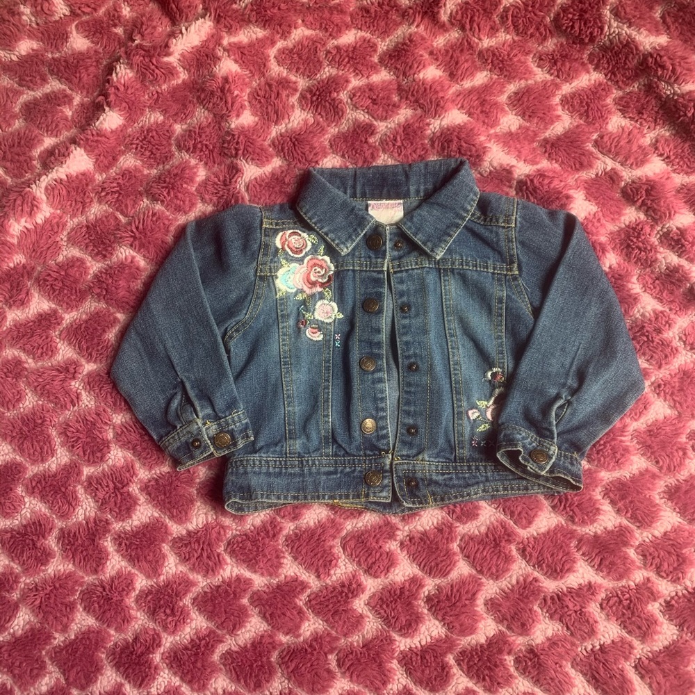 🌹BUNDLE & SAVE🌹Jeans Jacket for girls